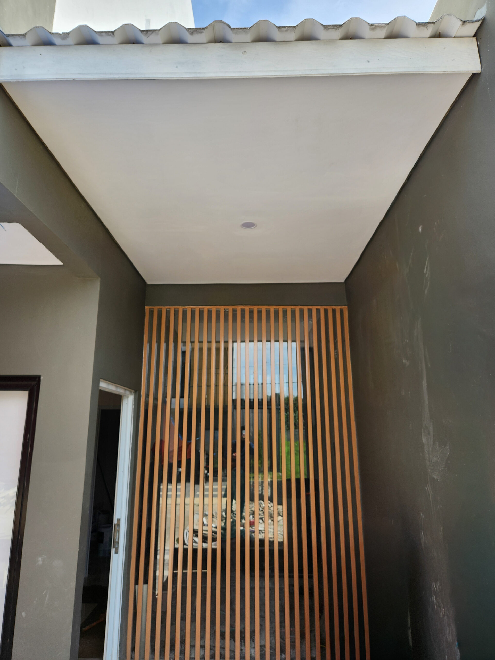 Produksi dan Pemasangan Kanopi, Kisi”, Pintu Kusen Aluminium, dan Railing Tangga