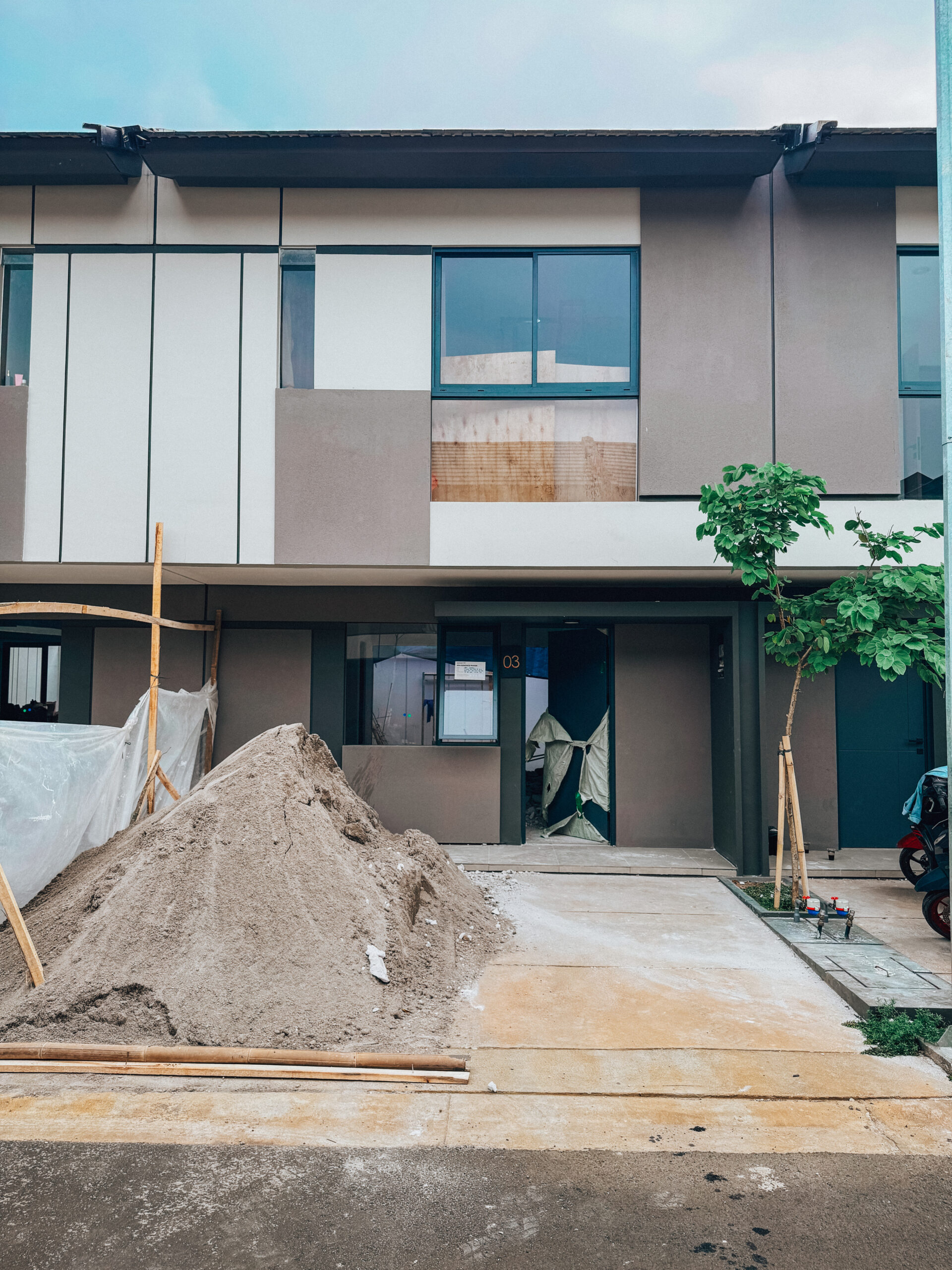 Ongoing Renovasi Rumah Park Serpong